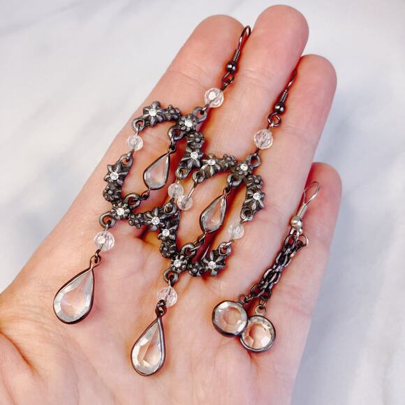 VTG Lot Of 2 Gothic Black Metal Rhinestone Glass Bead Earrings Y2K - Picture 7 of 12